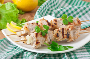 Brochettes de poulet au citron et herbes de Provence